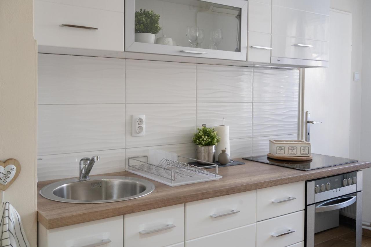 Gold Apartman Vrsac Buitenkant foto