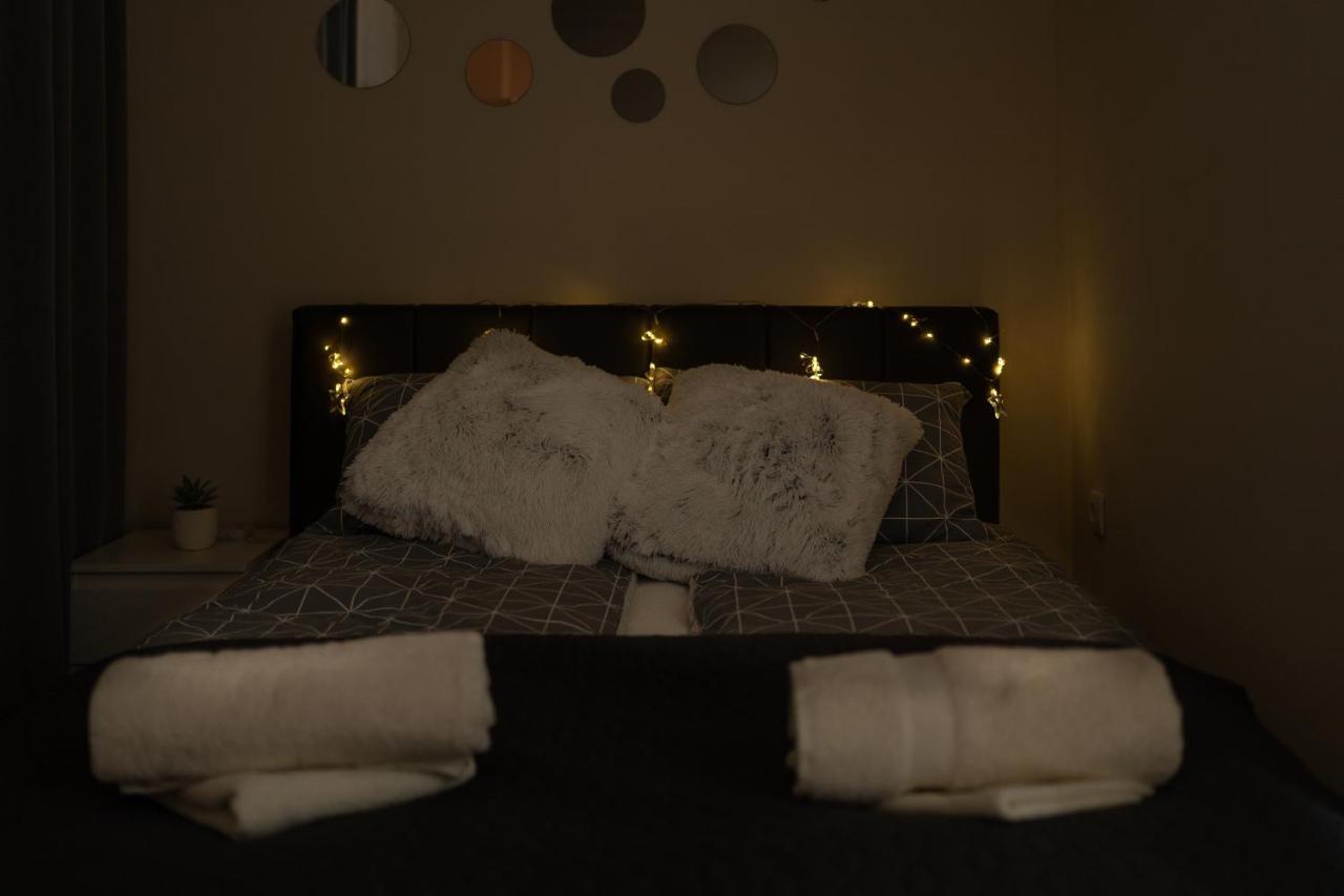 Gold Apartman Vrsac Buitenkant foto